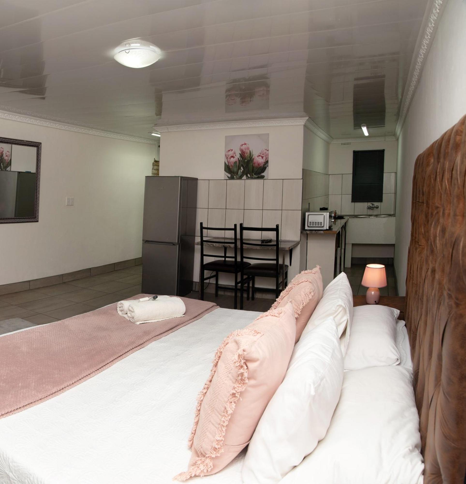 Bed and Breakfast Gold Guest & Conference Welkom Esterno foto