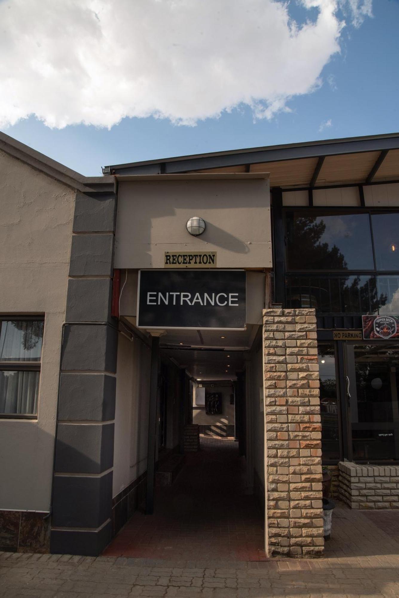 Bed and Breakfast Gold Guest & Conference Welkom Esterno foto
